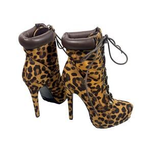 JustFab Leopard Print Letha Platform Boots: 7.5